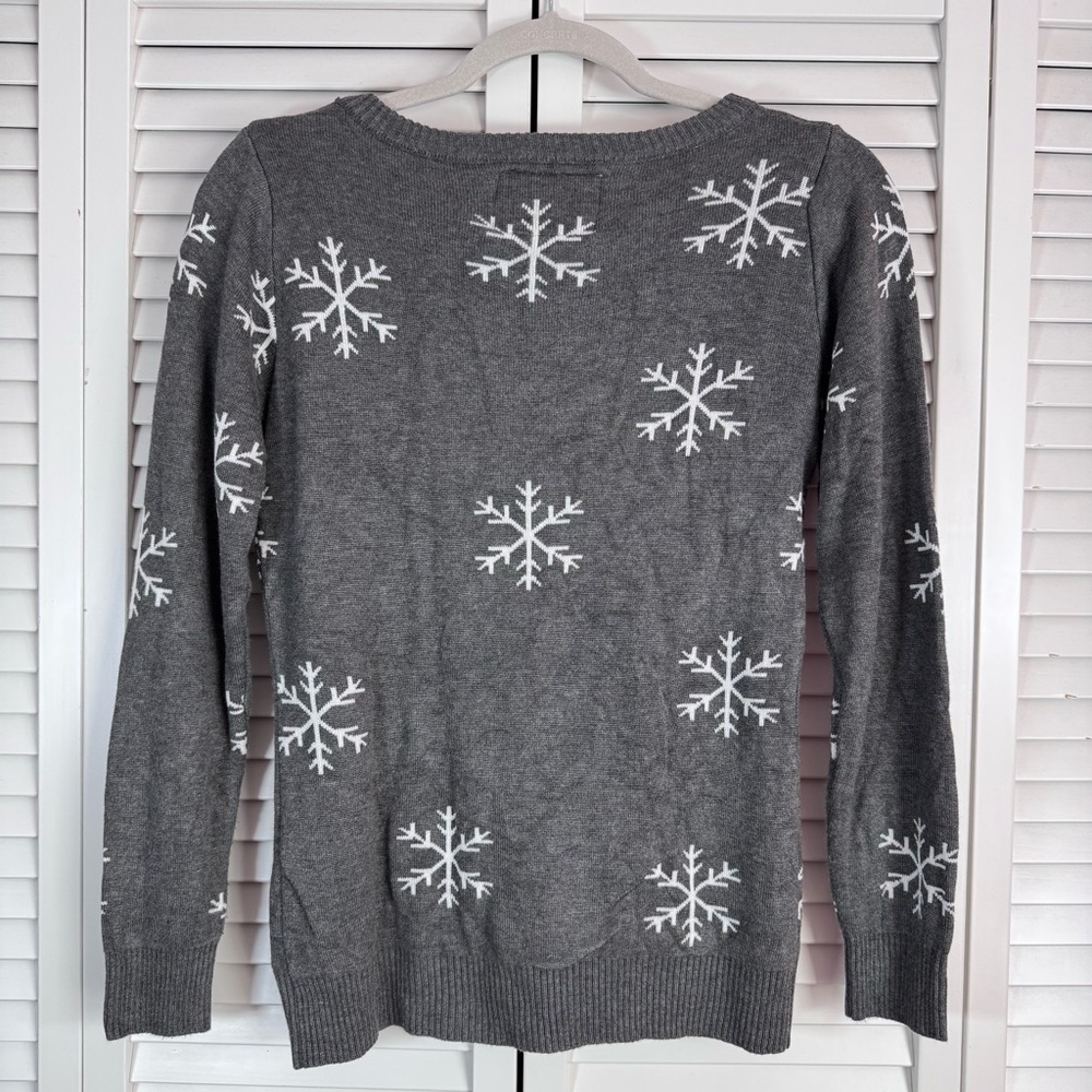 Tipsy Elves Sequin Snow Day Snowman Ugly Christmas Sweater Gray Size XS - Picture 7 of 10